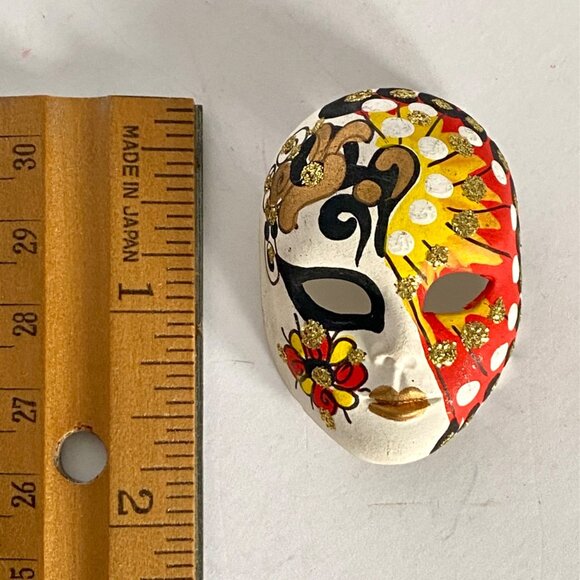 Mardi Gras Mask Hand Painted Ceramic Pin Brooch With Gold Red Floral Accents - Picture 3 of 4